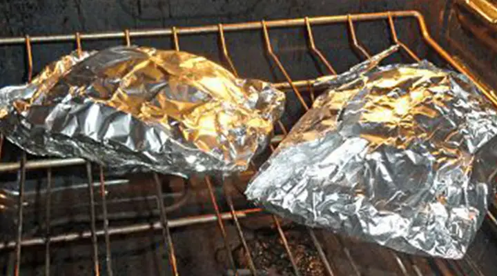 Can You Put Aluminum Foil in the Oven Without a Pan