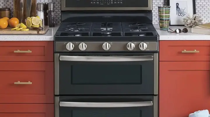 Can You Use Stove And Oven At The Same Time