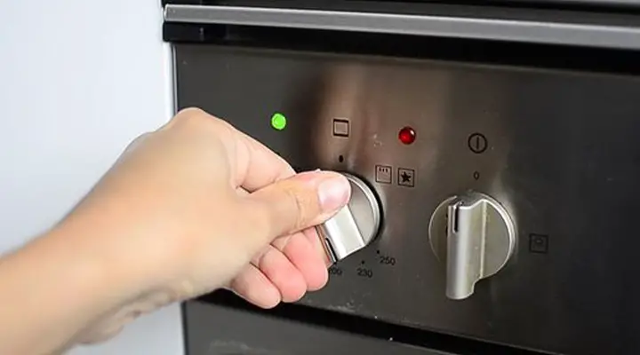 What Is the Low Temp in An Electric Oven?