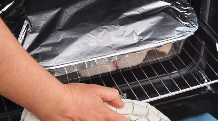 Can Aluminum Trays Go In The Oven