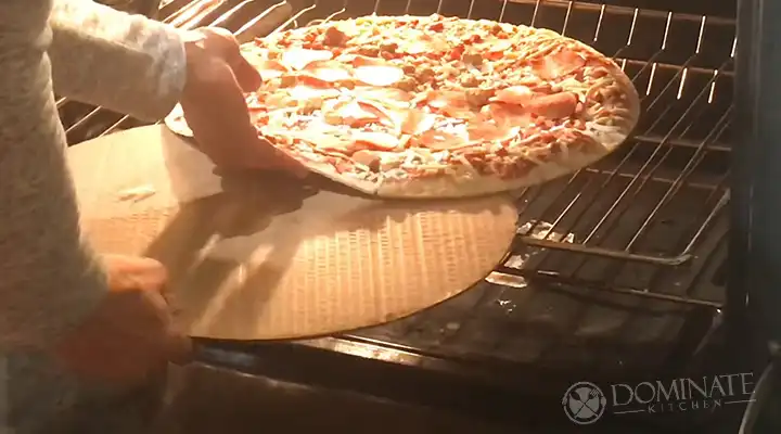 Can You Put Frozen Pizza Cardboard In Oven