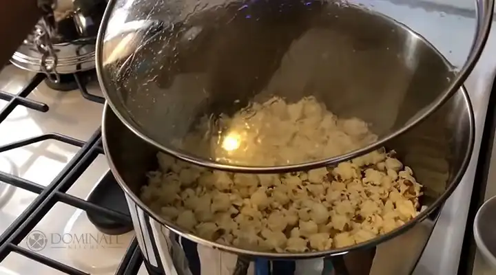 Can You Cook Popcorn in Olive Oil? Does It Work?